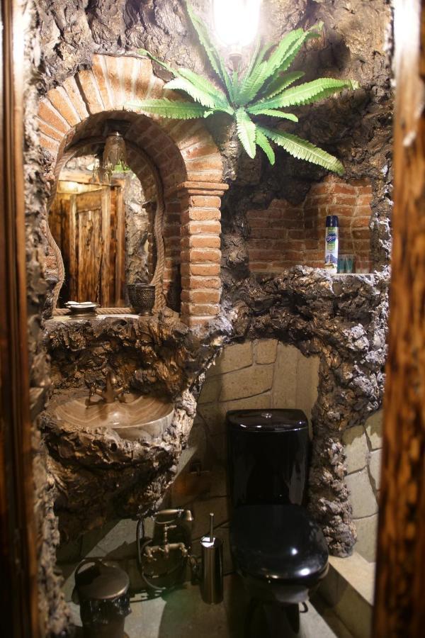 Boutique Fantasy Hotel Tbilisi Ngoại thất bức ảnh