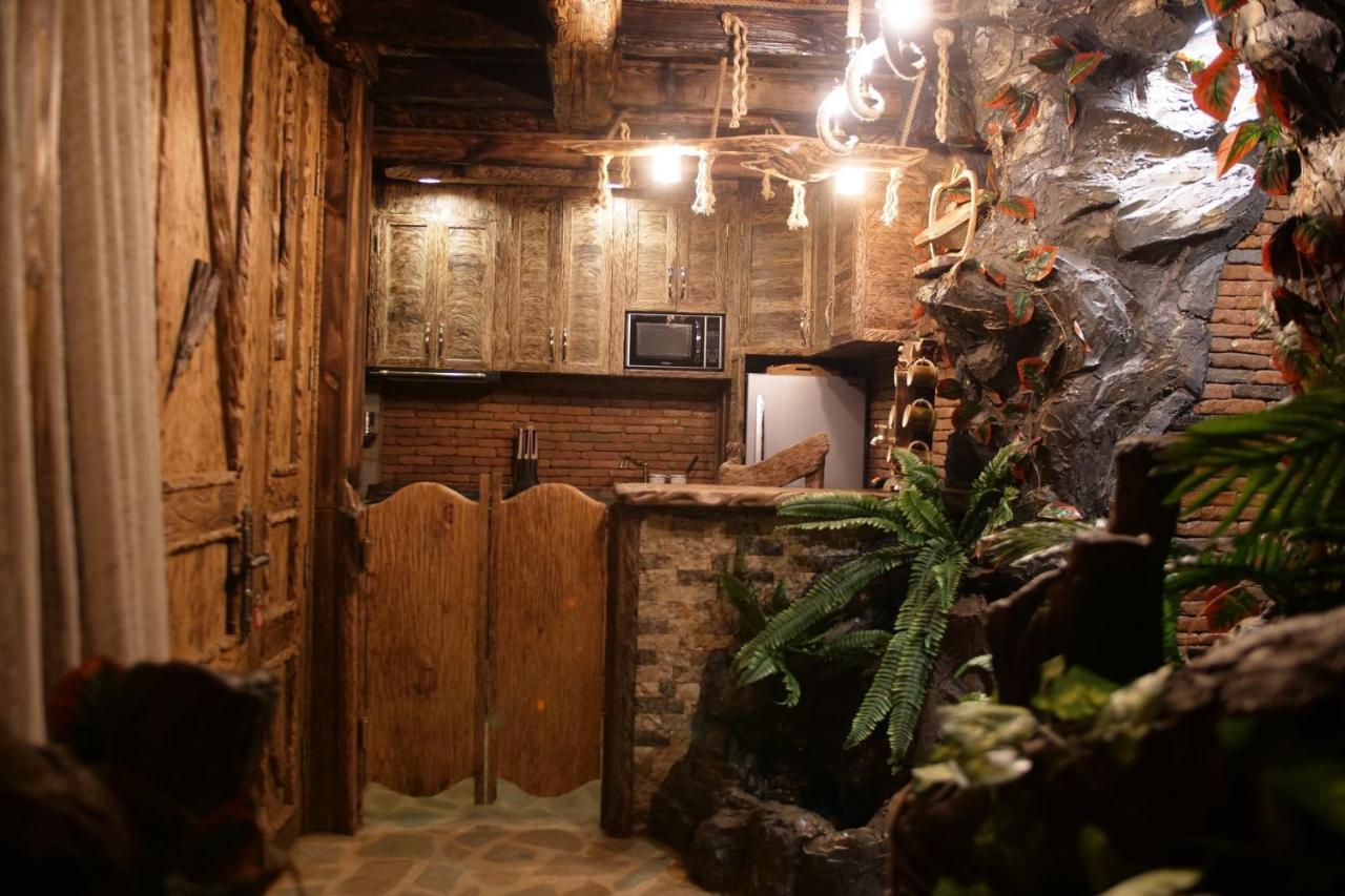 Boutique Fantasy Hotel Tbilisi Ngoại thất bức ảnh