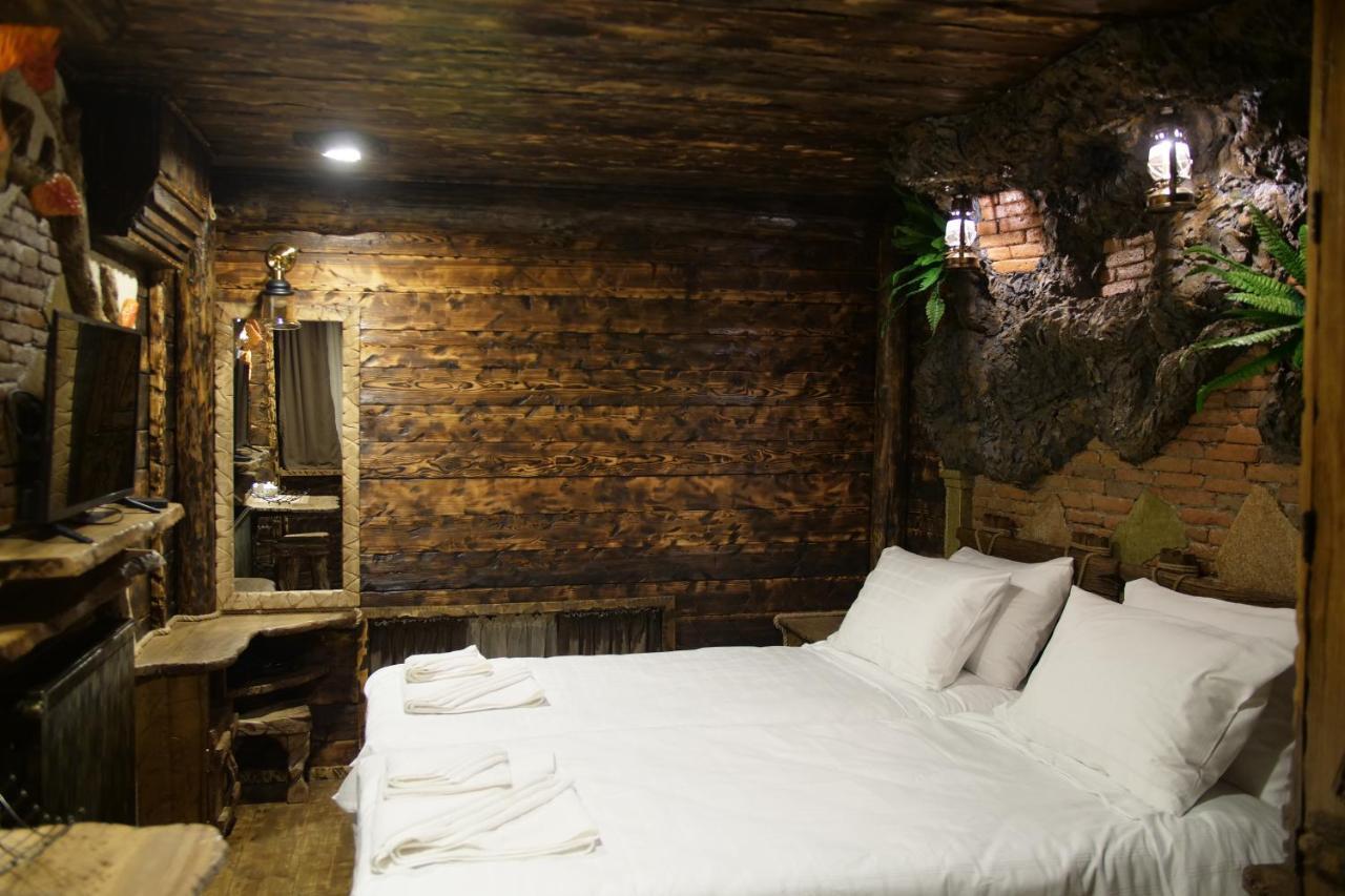 Boutique Fantasy Hotel Tbilisi Ngoại thất bức ảnh