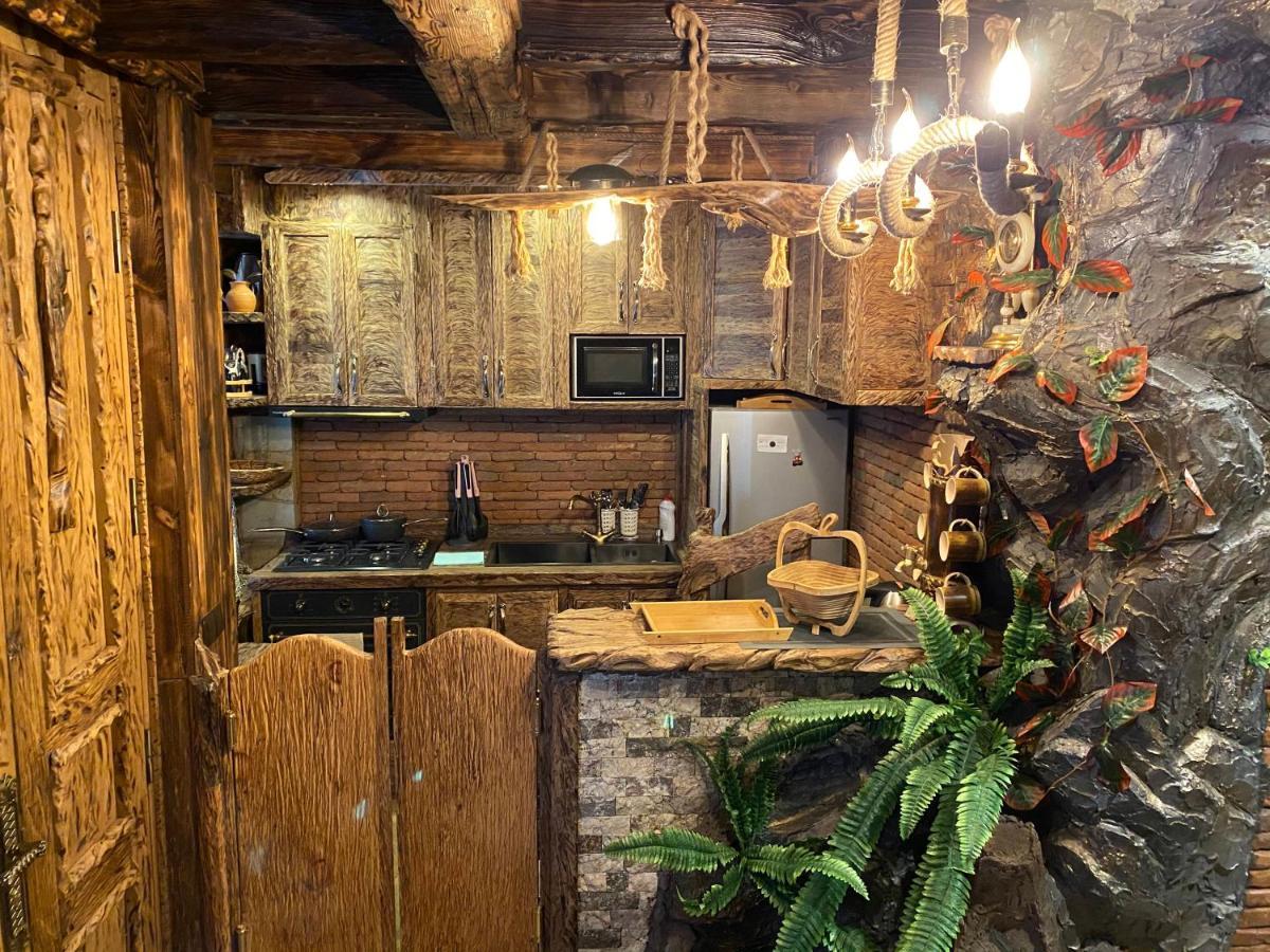 Boutique Fantasy Hotel Tbilisi Ngoại thất bức ảnh